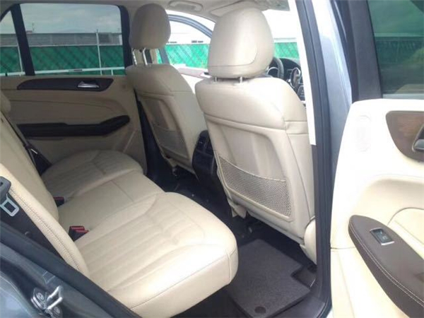 奔驰GLE400销售电话:13389982878刘经理 3b8434c82c200cea.jpg