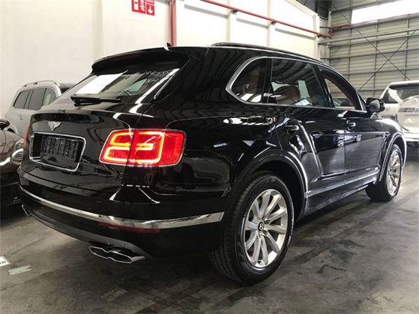 宾利添越销售电话：13389982878刘经理