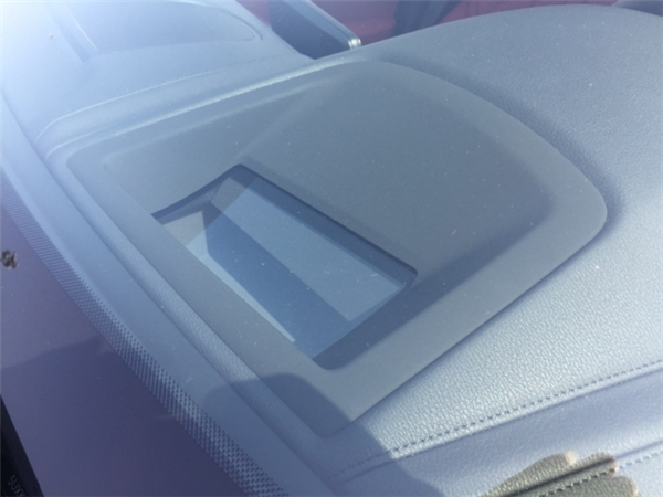 宝马X6销售电话：13389982878刘经理