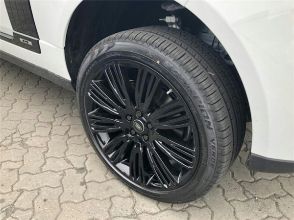 路虎揽胜销售电话：13389982878刘经理