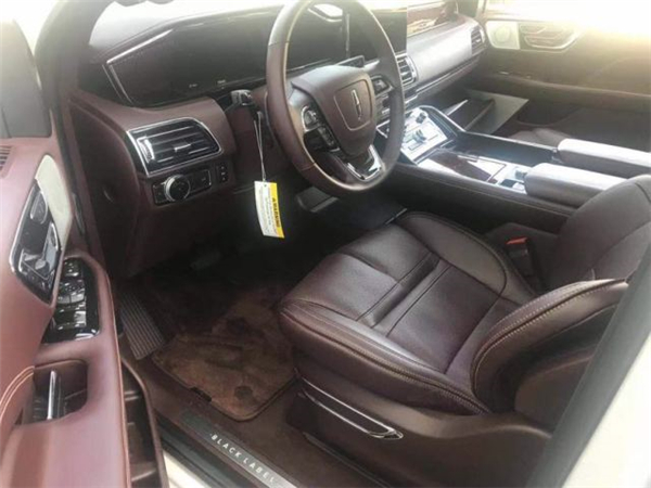 林肯领航员销售电话：13389982878刘经理