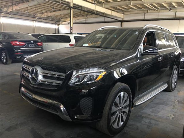 奔驰GLS450销售电话：13389982878刘经理