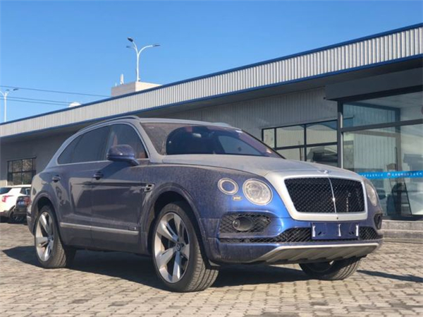 宾利添越销售电话：13389982878刘经理