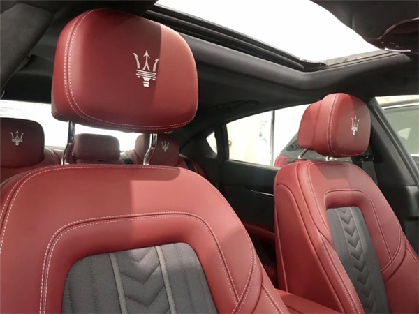 玛莎拉蒂总裁销售电话：13389982878刘经理