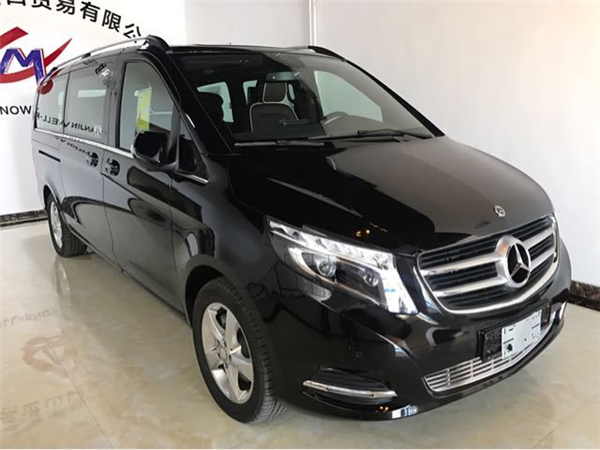 奔驰V250销售电话：13389982878刘经理