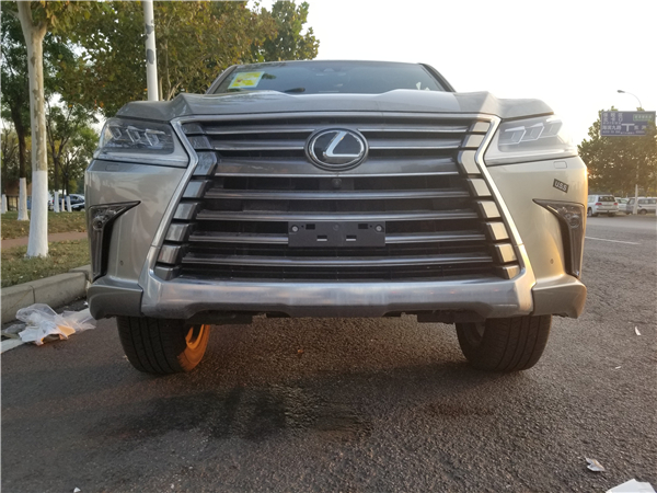 雷克萨斯LX570销售电话：13389982878刘经理