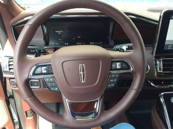 林肯领航员销售电话：13389982878刘经理