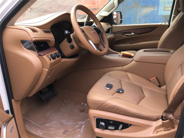 凯迪拉克凯雷德销售电话：13389982878刘经理