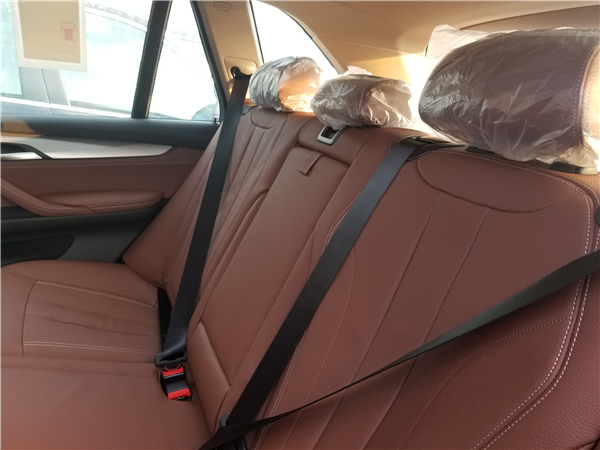 宝马X5销售电话：13389982878刘经理