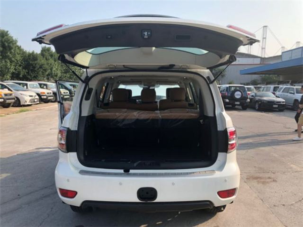 日产途乐5.6L销售电话：13312185430刘经理