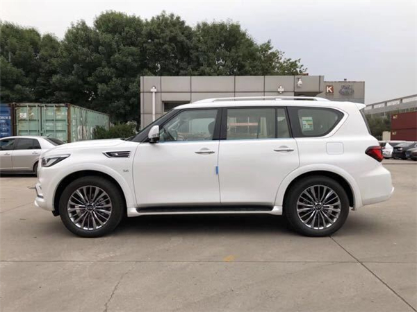 英菲尼迪QX80销售电话：13389982878刘经理