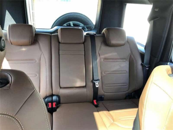 2019款奔驰G500销售电话：13389982878刘经理