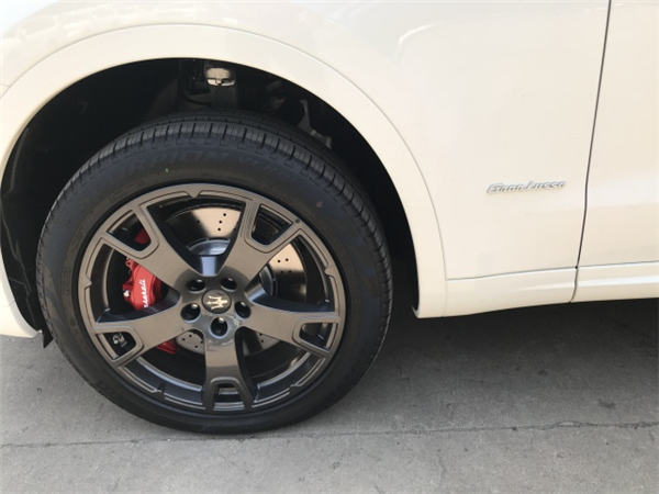 玛莎拉蒂莱万特销售电话：13389982878刘经理