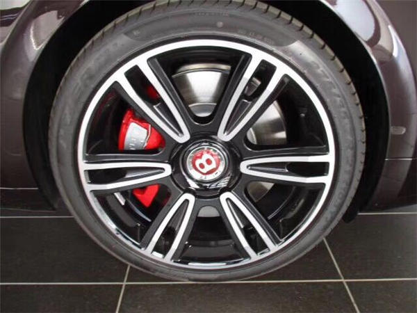 宾利飞驰销售电话：13389982878刘经理