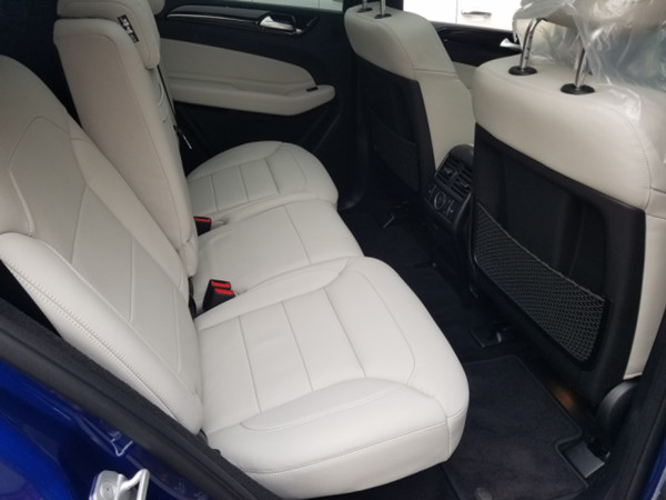 奔驰GLE系列 7×24H销售热线:133-8998-2878刘经理(同微信) 5aa9c343cc73e59c.jpg