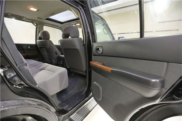 日产途乐Y61中东版销售电话：13312185430刘经理