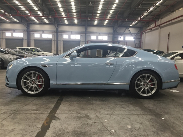 宾利欧陆GT销售电话：13389982878刘经理