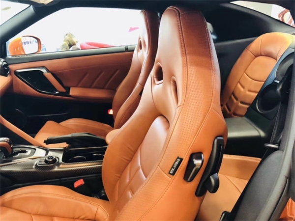 日产GTR销售电话：13389982878刘经理