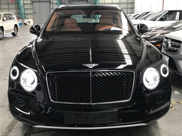 宾利添越销售电话：13389982878刘经理