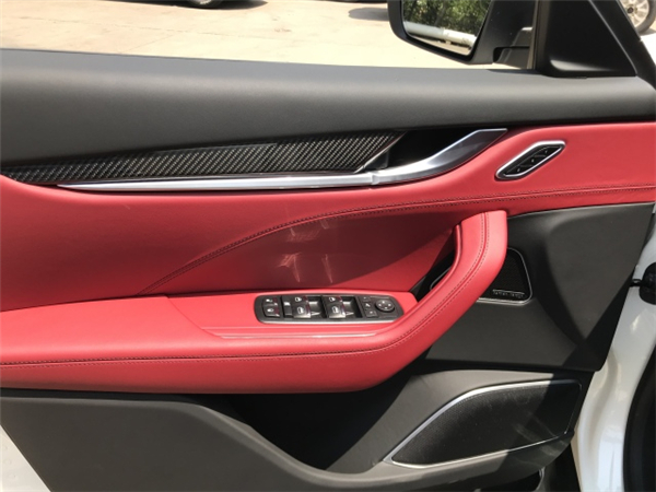 玛莎拉蒂莱万特销售电话：13389982878刘经理