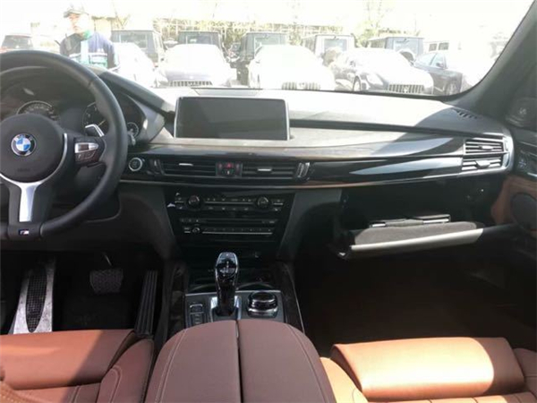 宝马X5销售电话：13389982878刘经理