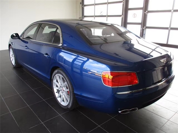 宾利飞驰V8S销售电话：13389982878刘经理