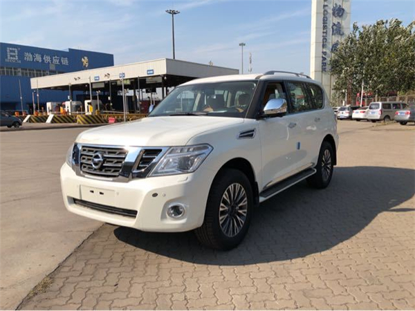 日产尼桑途乐Y62销售电话：13389982878刘经理