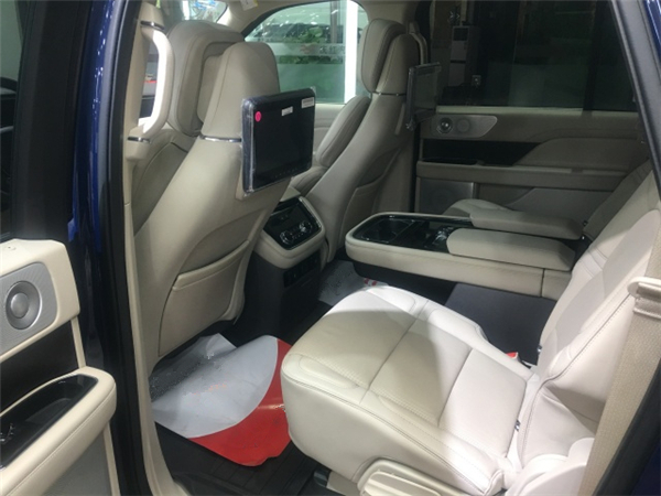 林肯领航员销售电话：13389982878刘经理