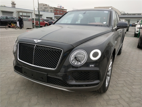 宾利添越销售电话：13389982878刘经理