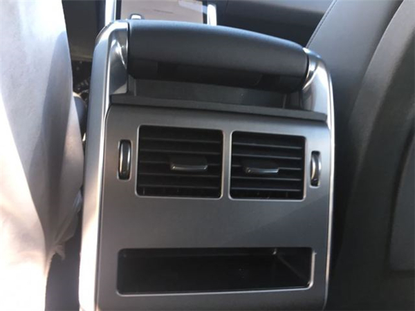 路虎揽胜运动版销售电话:13389982878刘经理 路虎揽胜运动版销售电话:13389982878刘经理