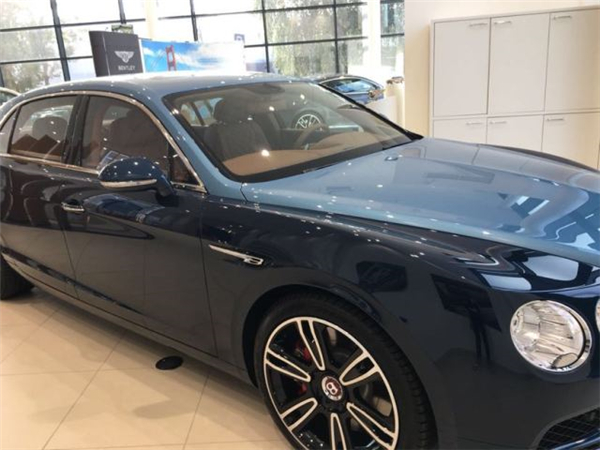 宾利飞驰销售电话：13389982878刘经理