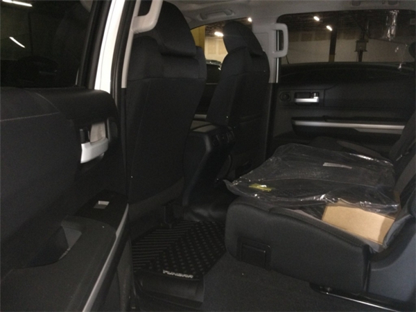 丰田坦途销售电话:13389982878刘经理 丰田坦途销售电话:13389982878刘经理