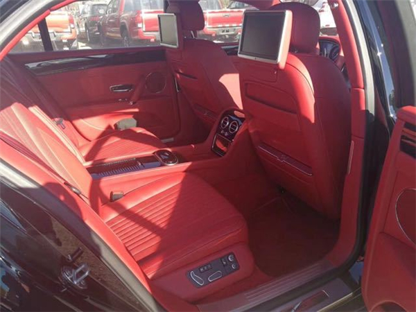 宾利飞驰4.0TV8S欧规版 7×24H销售热线：133-8998-2878刘经理（同微信）