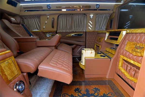 凯迪拉克总统一号销售电话：13389982878刘经理