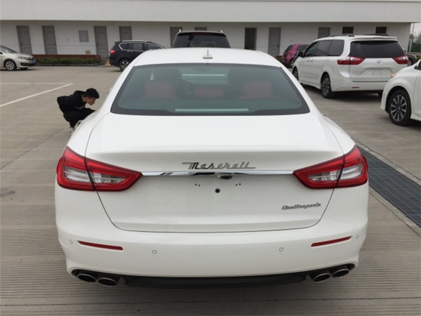 玛莎拉蒂总裁销售电话：13389982878刘经理