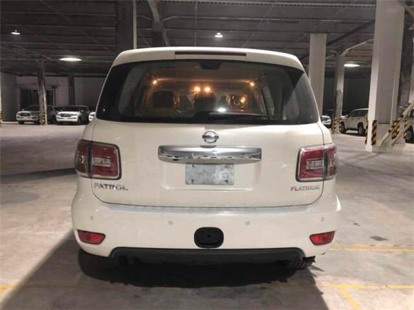 日产尼桑途乐Y62销售电话：13389982878刘经理