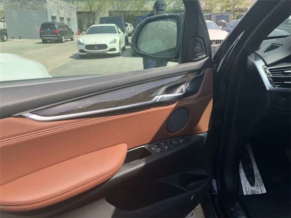 宝马X5销售电话：13389982878刘经理