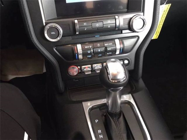 福特野马销售电话：13389982878刘经理