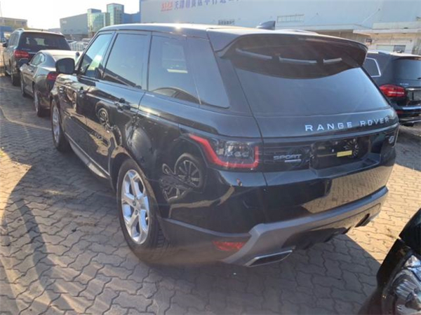 18款路虎揽胜运动销售电话：13389982878刘经理