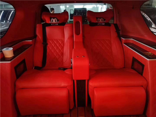 日产途乐销售电话：13389982878刘经理