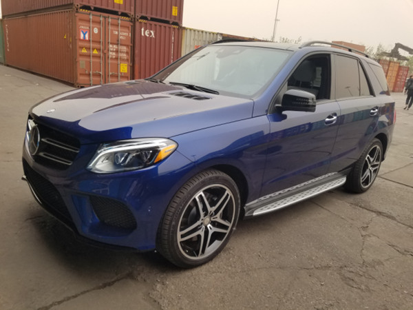 奔驰GLE系列 7×24H销售热线:133-8998-2878刘经理(同微信) 7a0e2a48544f94b3.jpg