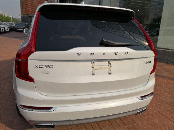 沃尔沃XC90销售电话：13389982878刘经理