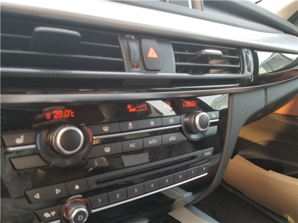 宝马X5销售电话：13389982878刘经理