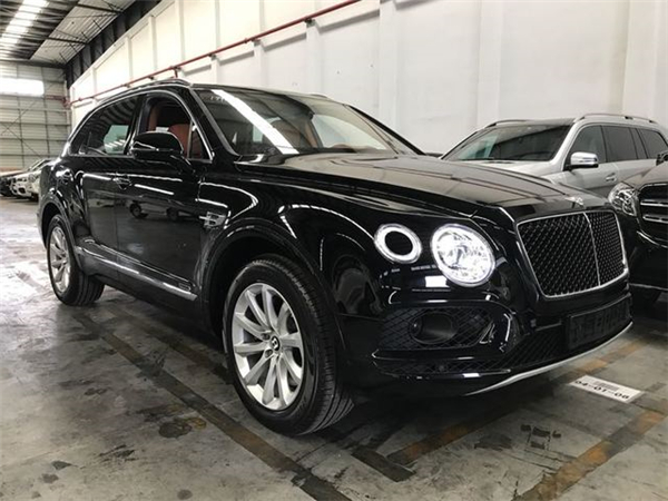 宾利添越销售电话：13389982878刘经理