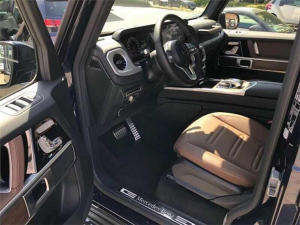 2019款奔驰G500销售电话：13389982878刘经理