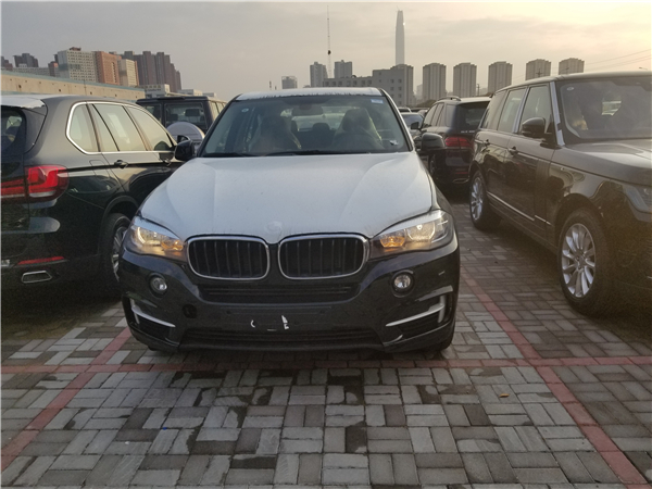 宝马X5销售电话：13389982878刘经理