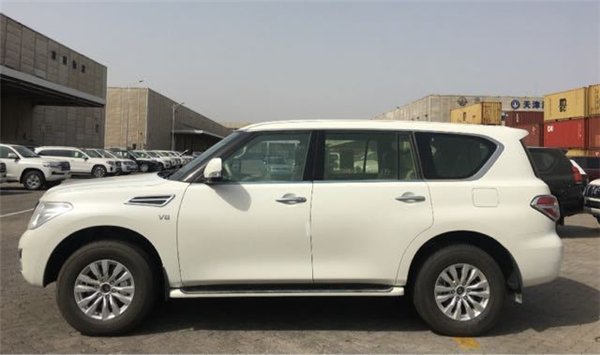 日产途乐5.6L销售电话:13389982878刘经理 7d647cd473930d7c.jpg