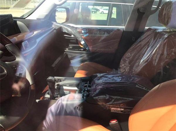 雷克萨斯LX570销售电话：13389982878刘经理