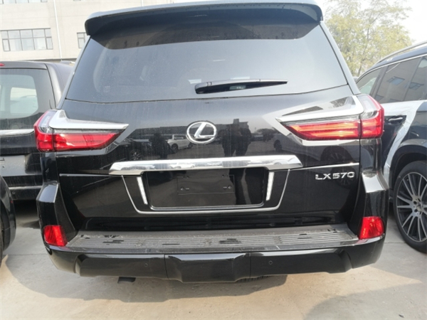 雷克萨斯LX570销售电话：13389982878刘经理