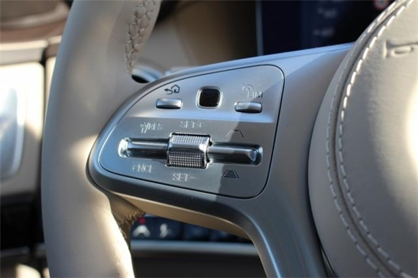 迈巴赫S560销售电话：13389982878刘经理